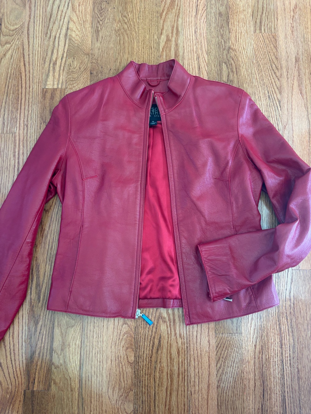 Wilsons Leather Women's Crimson Zip-Front Leather Jacket